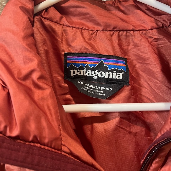 Women’s Patagonia Nano Puff in XS - Picture 3 of 3